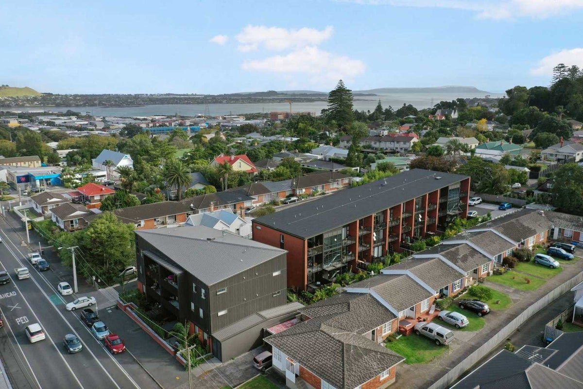 208/340 Onehunga Mall, Onehunga, Auckland - Carousel 1