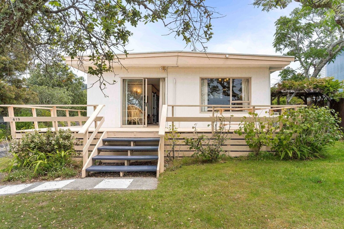 419 Linton Crescent, Whangamatā - Carousel 2
