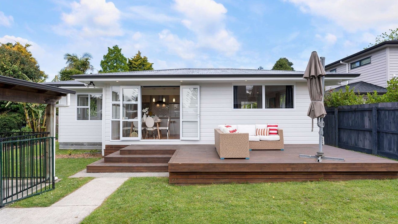 67E Parker Avenue, New Lynn, Auckland - Carousel 1