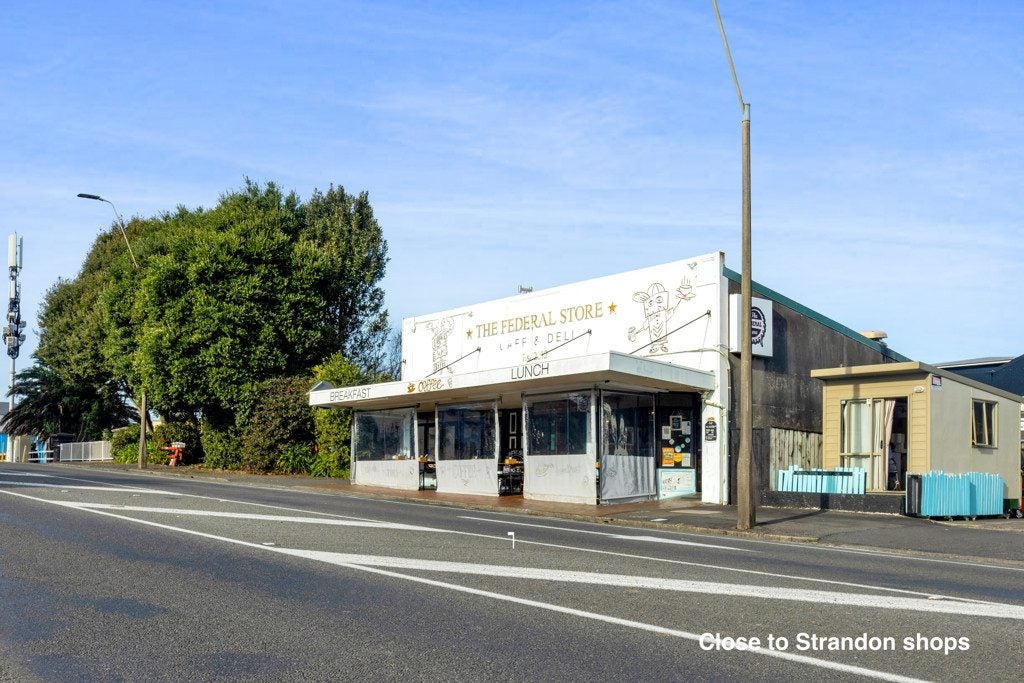 1 McLean Street, Strandon, New Plymouth - Carousel 31
