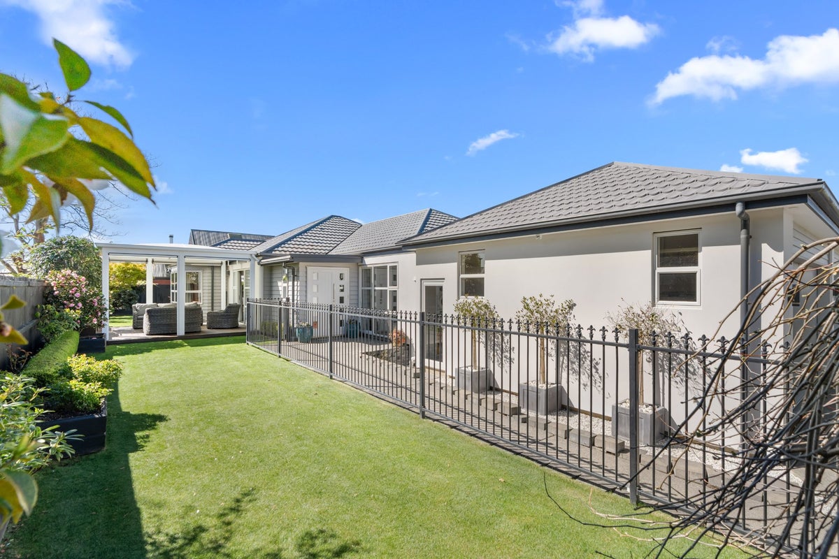 224 Maidstone Road, Avonhead, Christchurch - Carousel 1