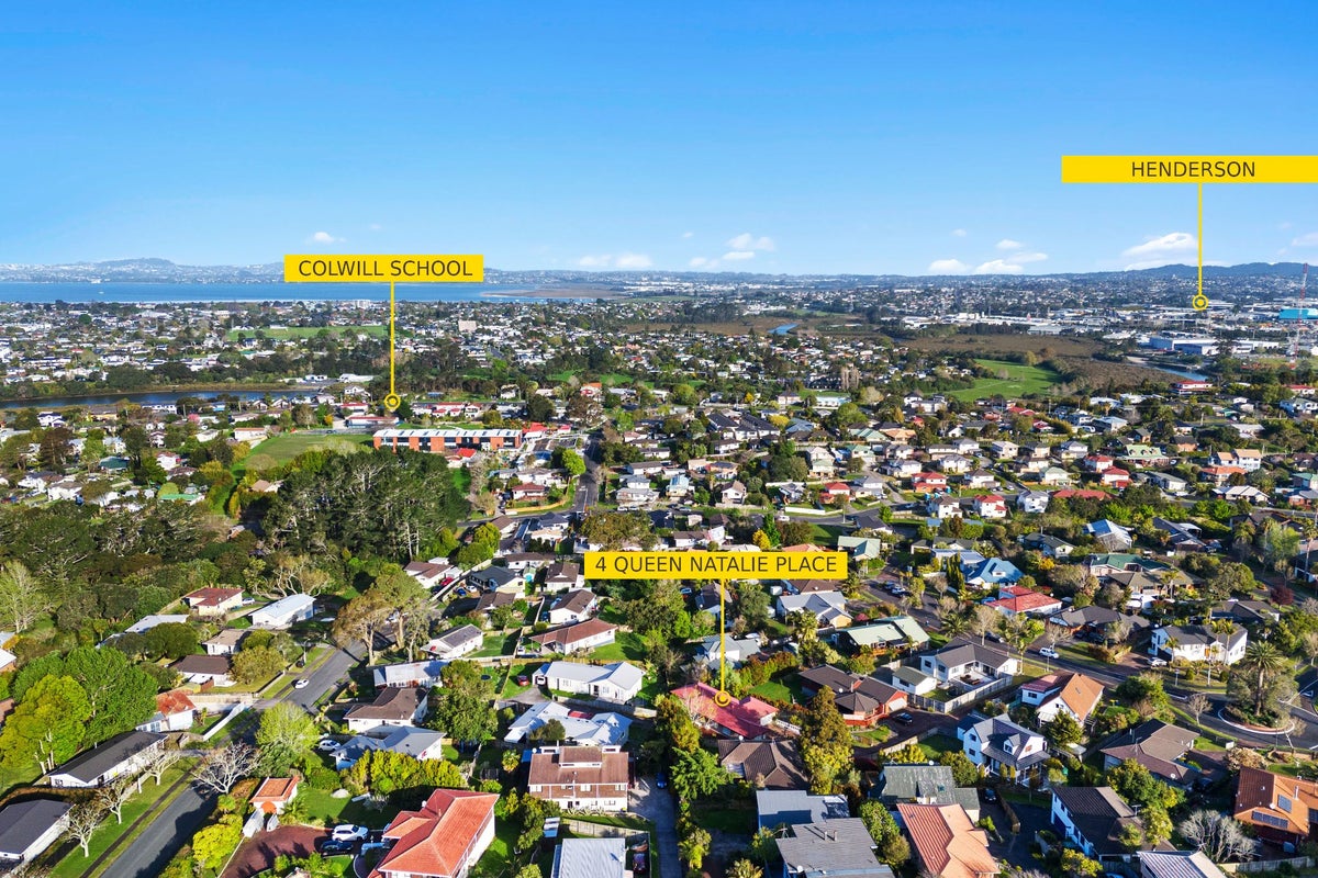 4 Queen Natalie Place, Massey, Auckland - Carousel 15