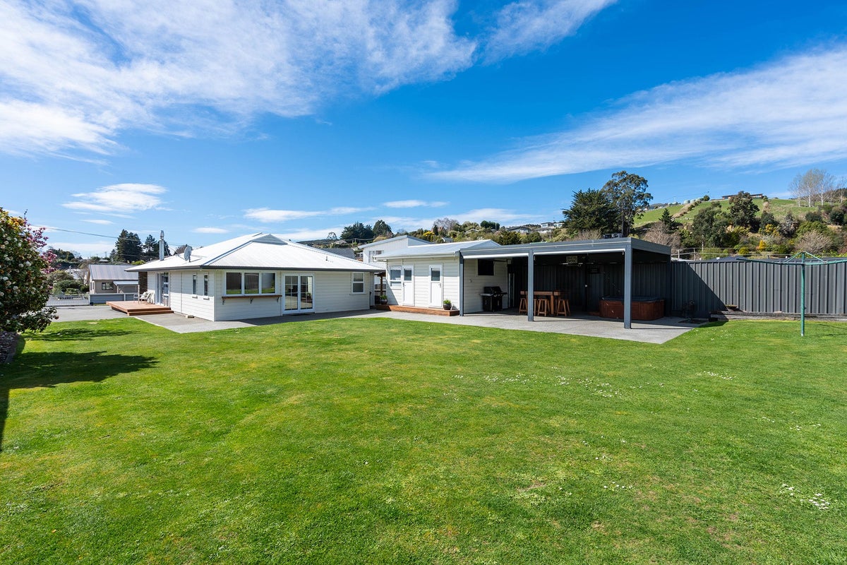 8 Margate Street, Waihola, Milton - Carousel 20