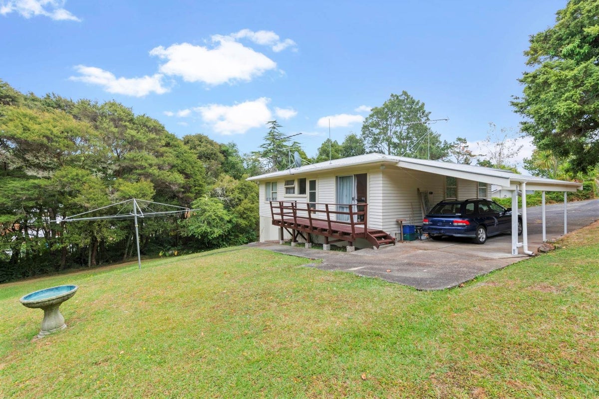 131 Eskdale Road, Birkdale, Auckland - Carousel 2