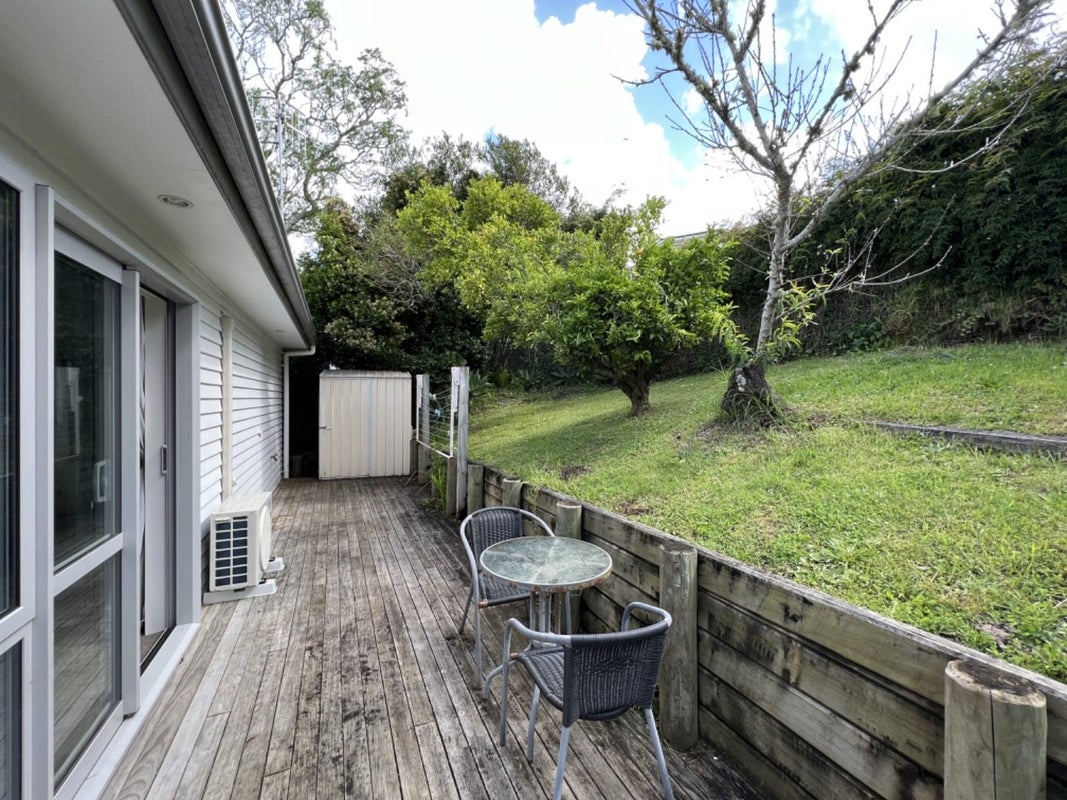 3 Keldale Place, Forrest Hill, Auckland - Carousel 2