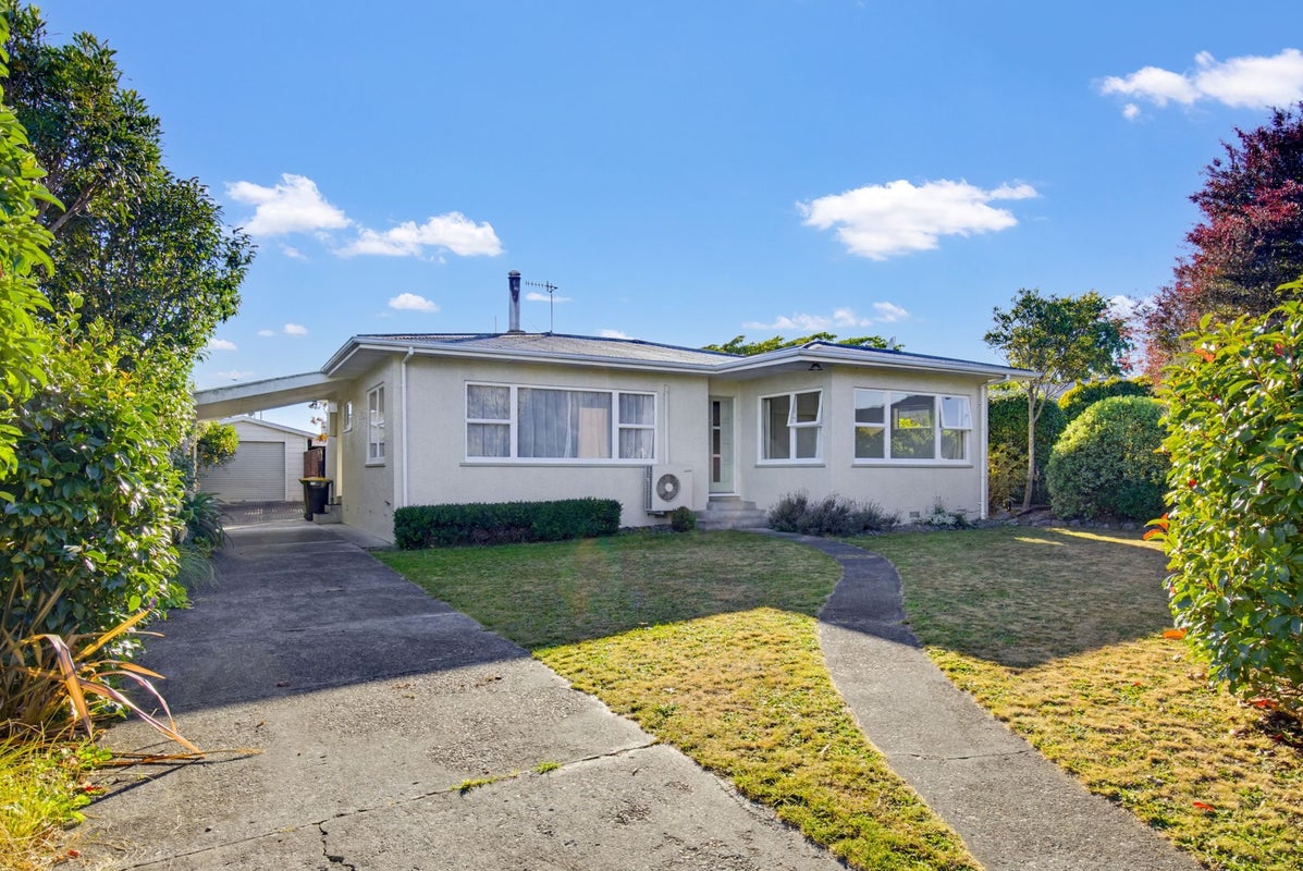 15 Keats Crescent, Stoke, Nelson - Carousel 1