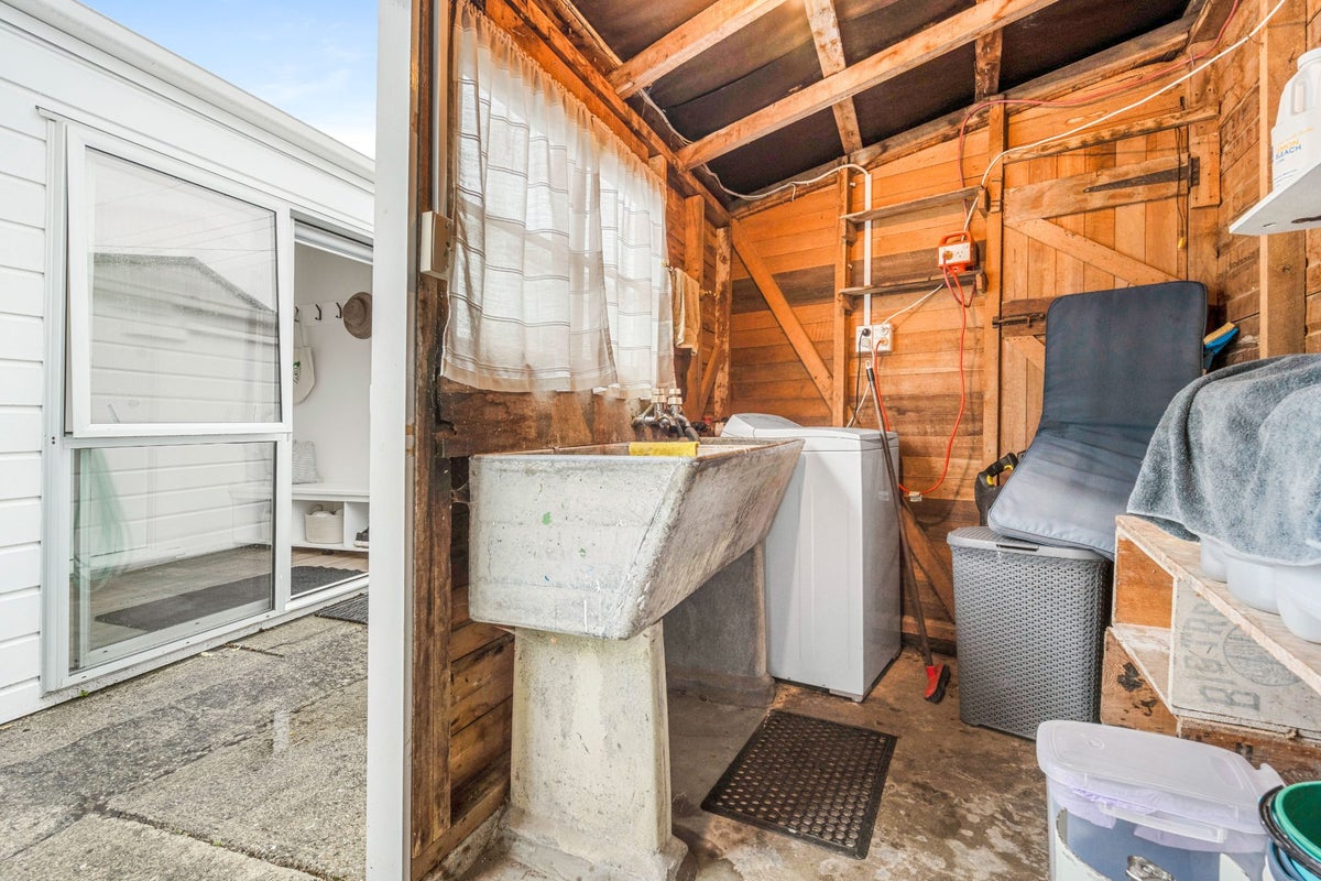 9 Seaforth Street, Karitane, Waikouaiti - Carousel 26