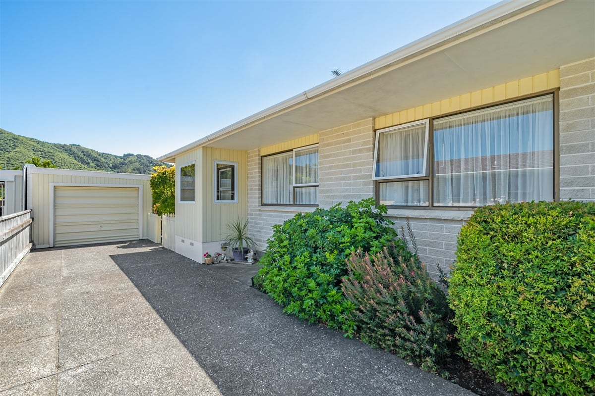 13B Clouston Park Road, Ebdentown, Upper Hutt - Carousel 18