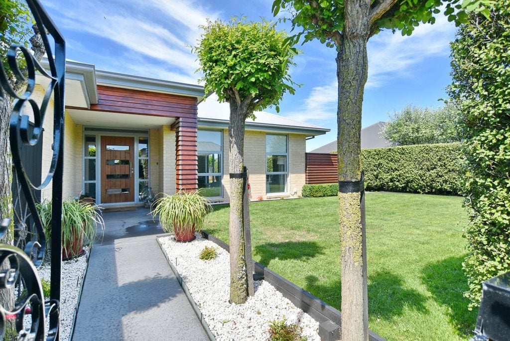 7 Araucana Way, Burwood, Christchurch - Carousel 2