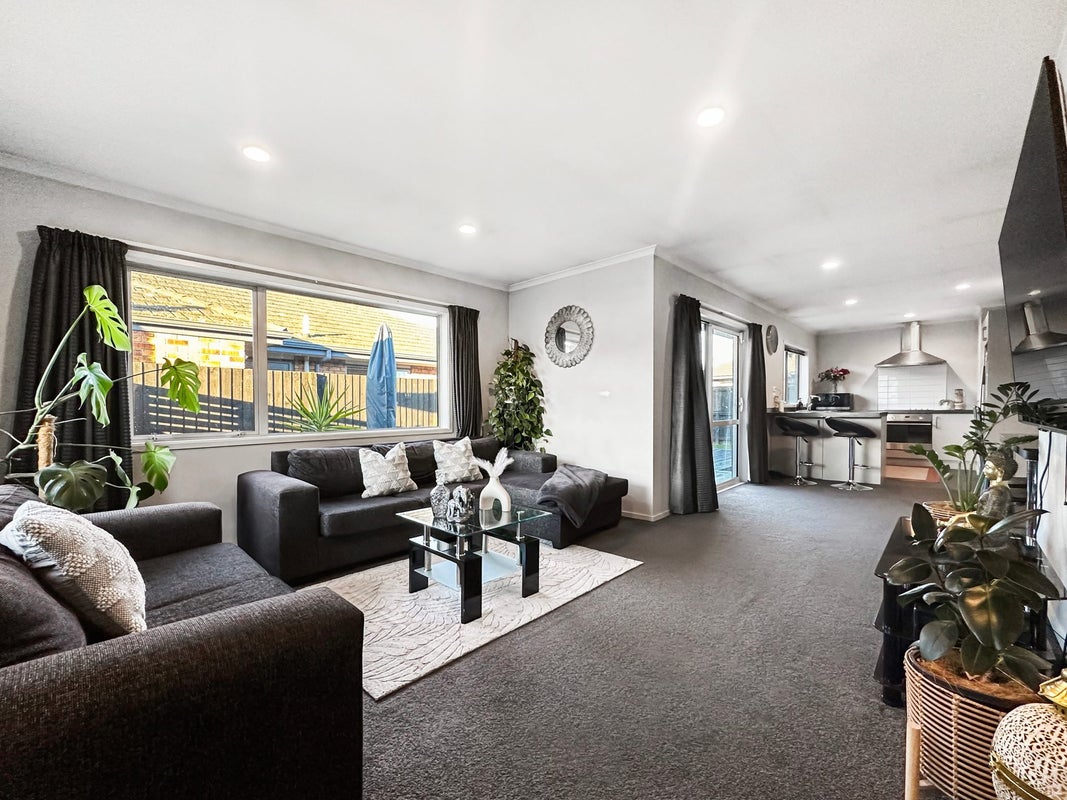 15 Gallaghan Close, Wigram, Christchurch - Carousel 2