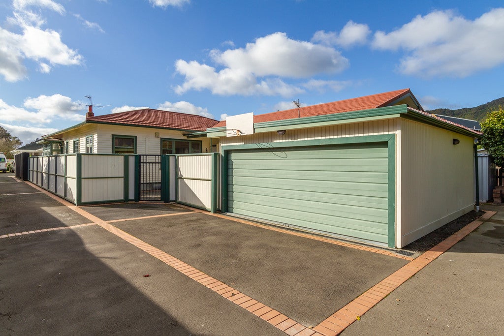 349 Waterloo Road, Waterloo, Lower Hutt - Carousel 1