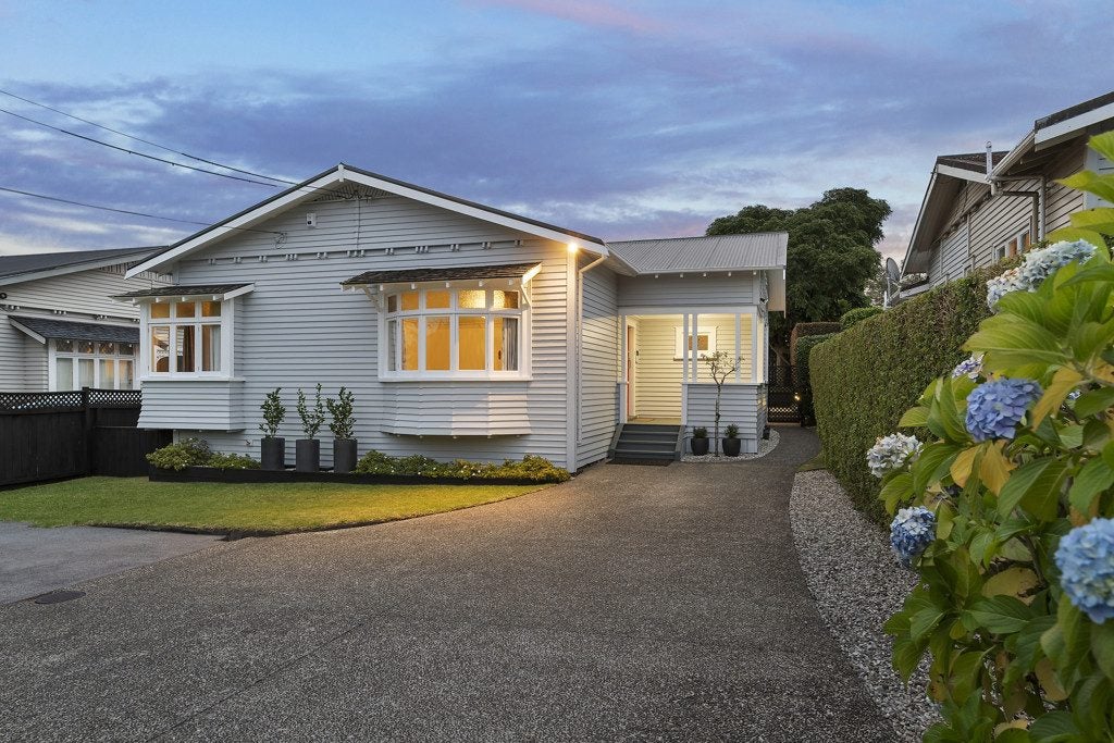 466 Onehunga Mall, Onehunga, Auckland - Carousel 1