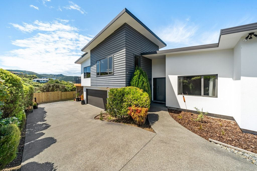 14 Cosgrove Rise, Riverstone Terraces, Upper Hutt - Carousel 2