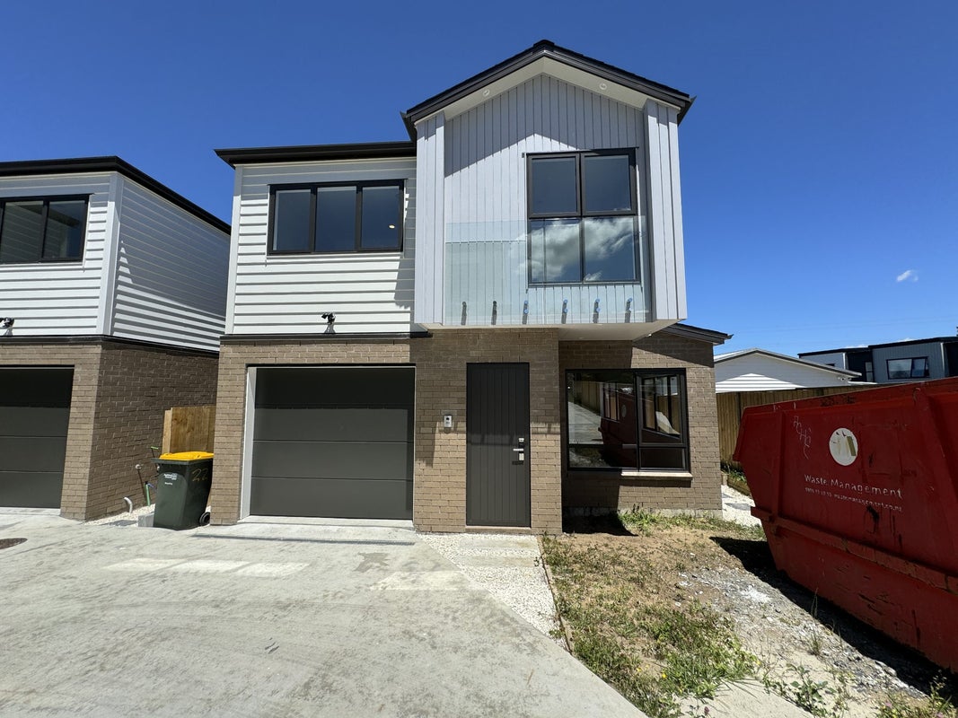 22C Toru Street, Te Atatu Peninsula, Auckland - Carousel 1