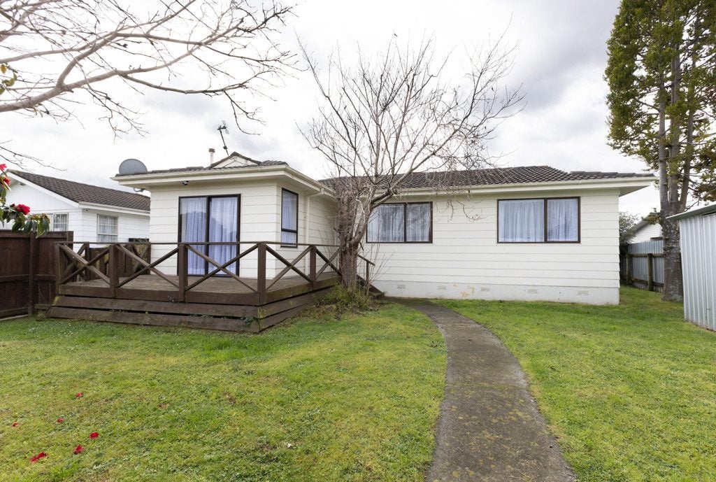 10 Cedar Grove, Highbury, Palmerston North - Carousel 1