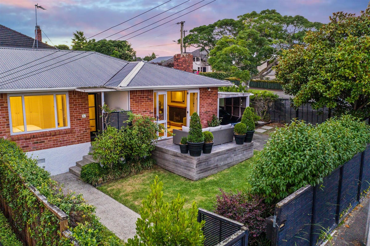 1B Chesterfield Avenue, St Heliers, Auckland - Carousel 1