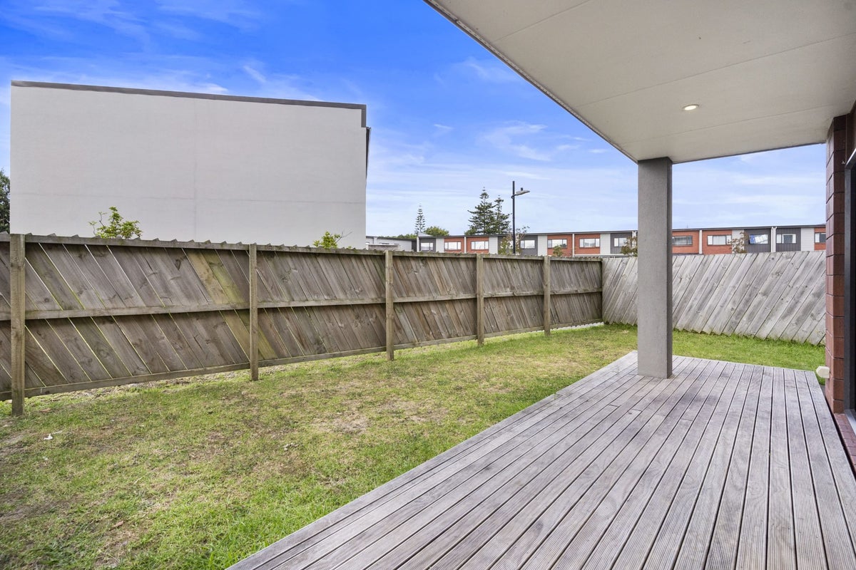 24 Meritage Lane, Te Atatu South, Auckland - Carousel 17