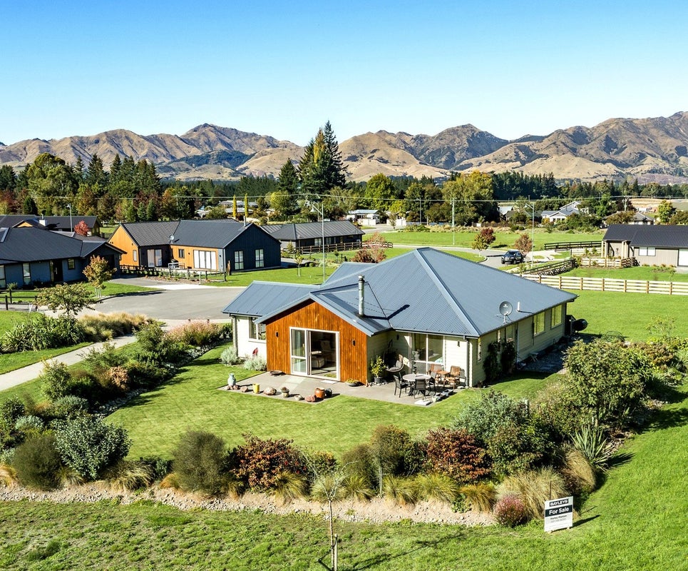 15 Percival Close, Hanmer Springs, Hanmer Springs - Carousel 1