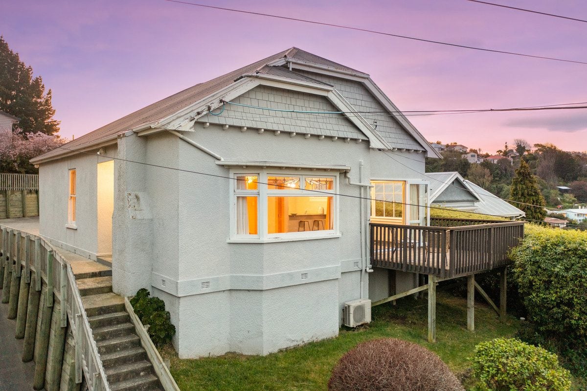 24 Murray Street, Caversham, Dunedin - Carousel 1