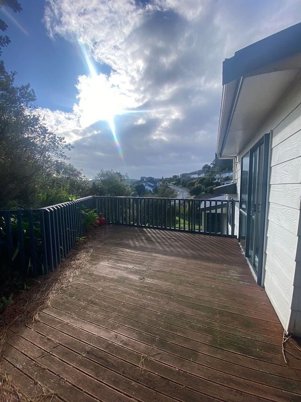 30 Postgate Drive, Whitby, Porirua - Carousel 8