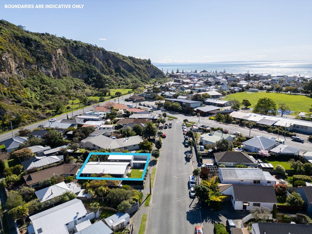 14 Whitfield Street, Sumner, Christchurch - Carousel 32
