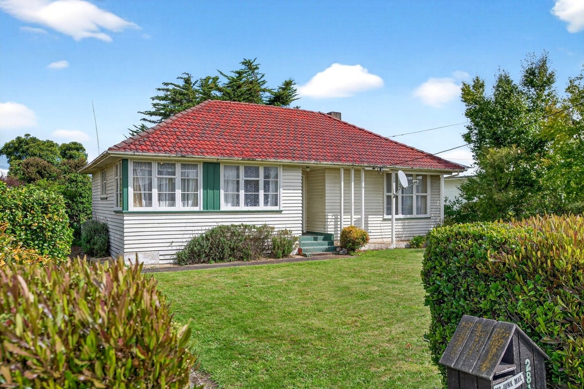 281 High Street, Solway, Masterton - Carousel 1