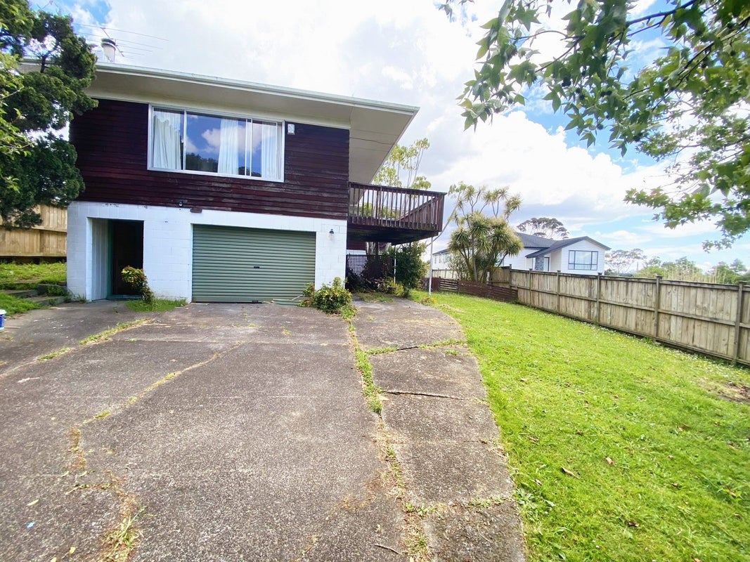 7 Chatsworth Crescent, Pakuranga Heights, Auckland - Carousel 1