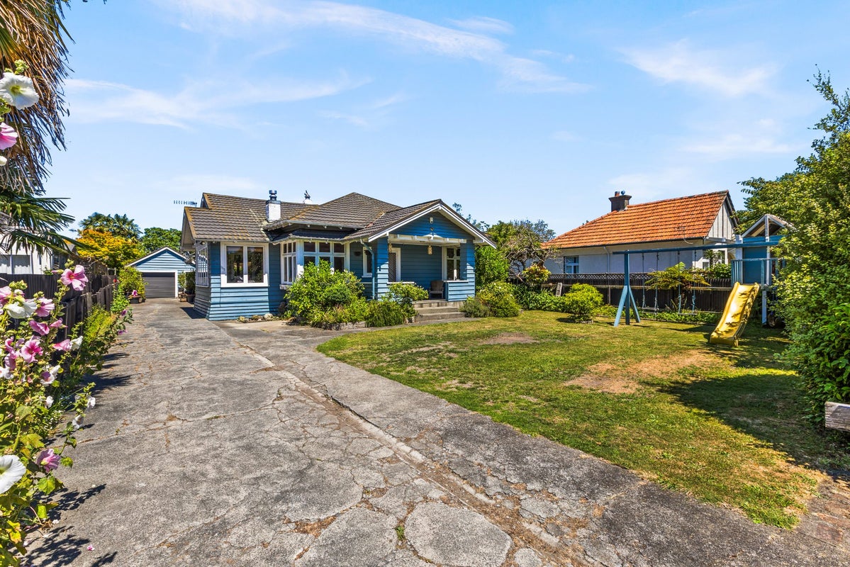 115 Charlotte Crescent, Mayfair, Hastings - Carousel 15