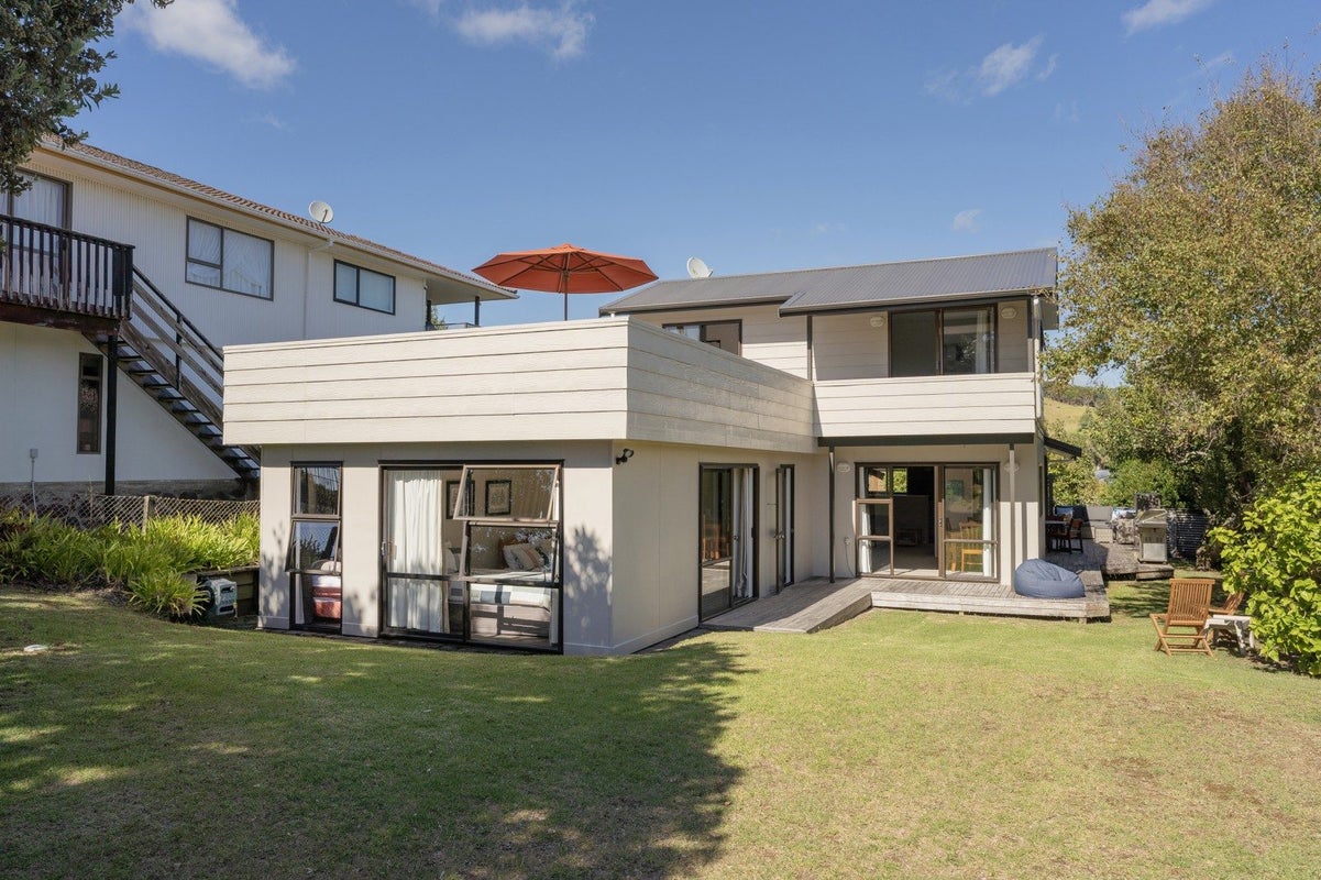 313 Tangiora Avenue, Whangapoua - Carousel 2