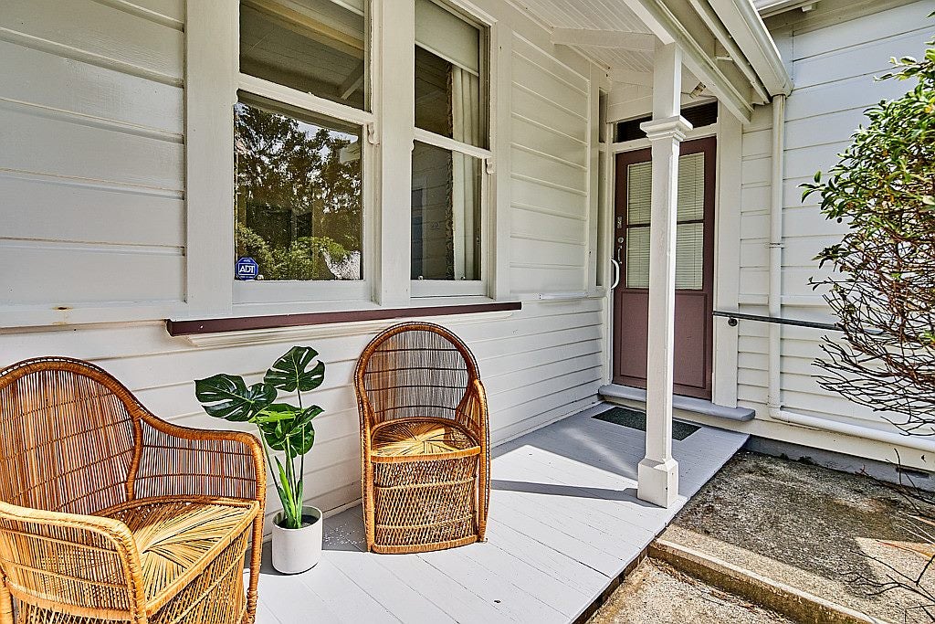 5 Harbour View Road, Northland, Wellington - Carousel 2
