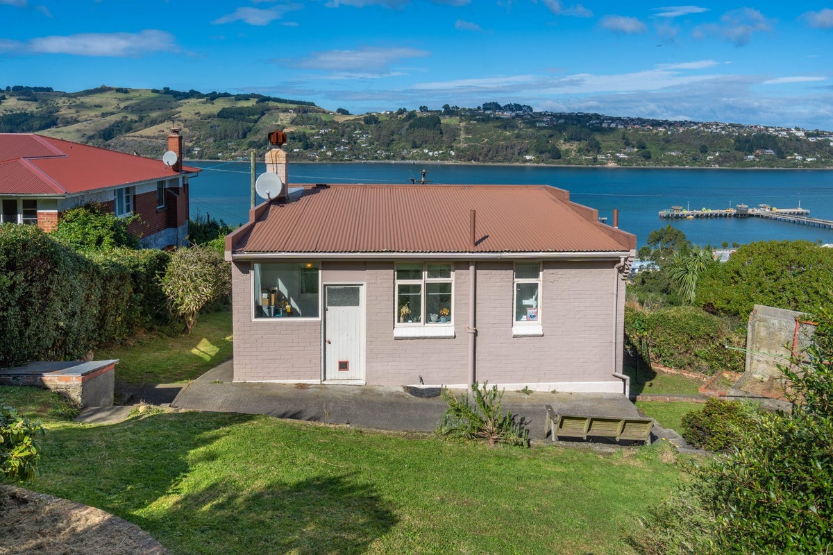 50 Adderley Terrace, Ravensbourne, Dunedin - Carousel 2