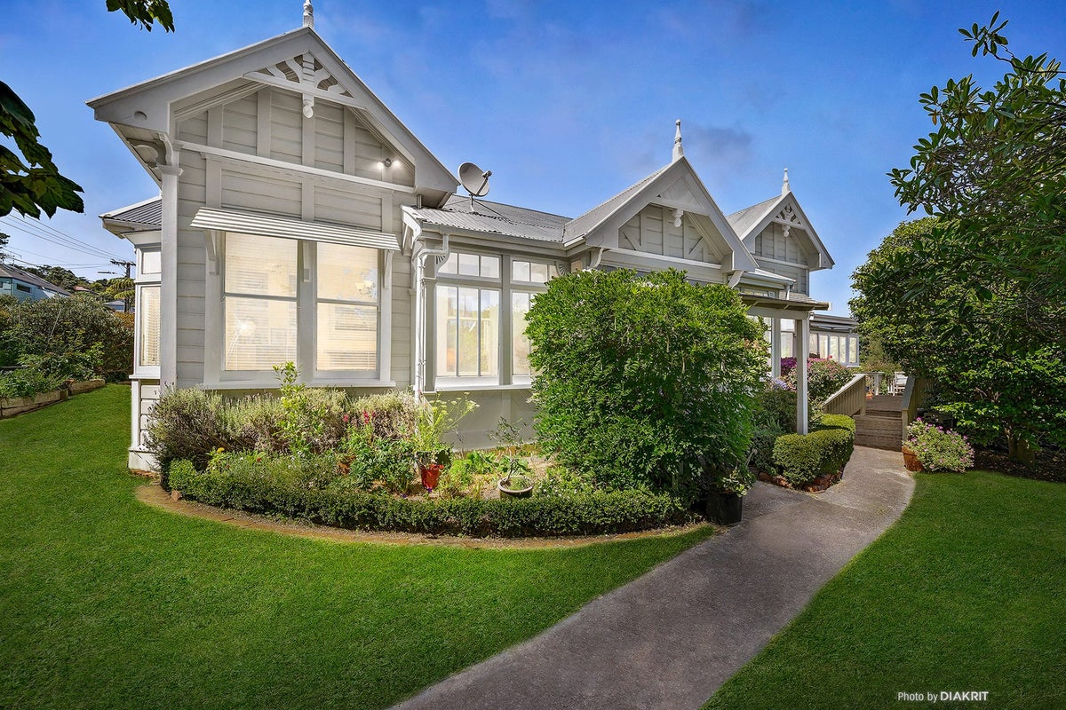 100 Coromandel Street, Newtown, Wellington - Carousel 1