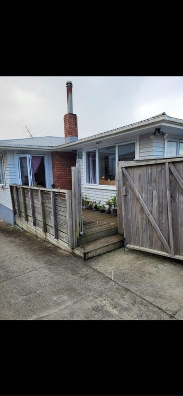 76 Willerton Avenue, New Lynn, Auckland - Carousel 13