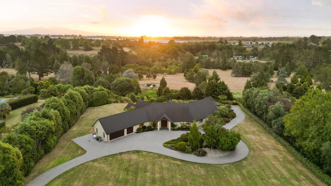 144B Pencarrow Road, Tamahere, Hamilton - Carousel 2