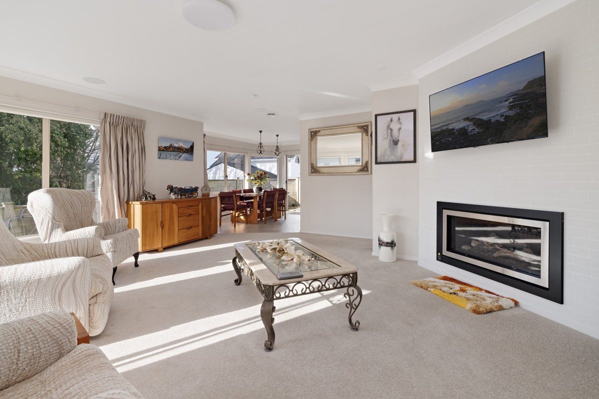 62A Oxford Street, Te Puke, Te Puke - Carousel 2