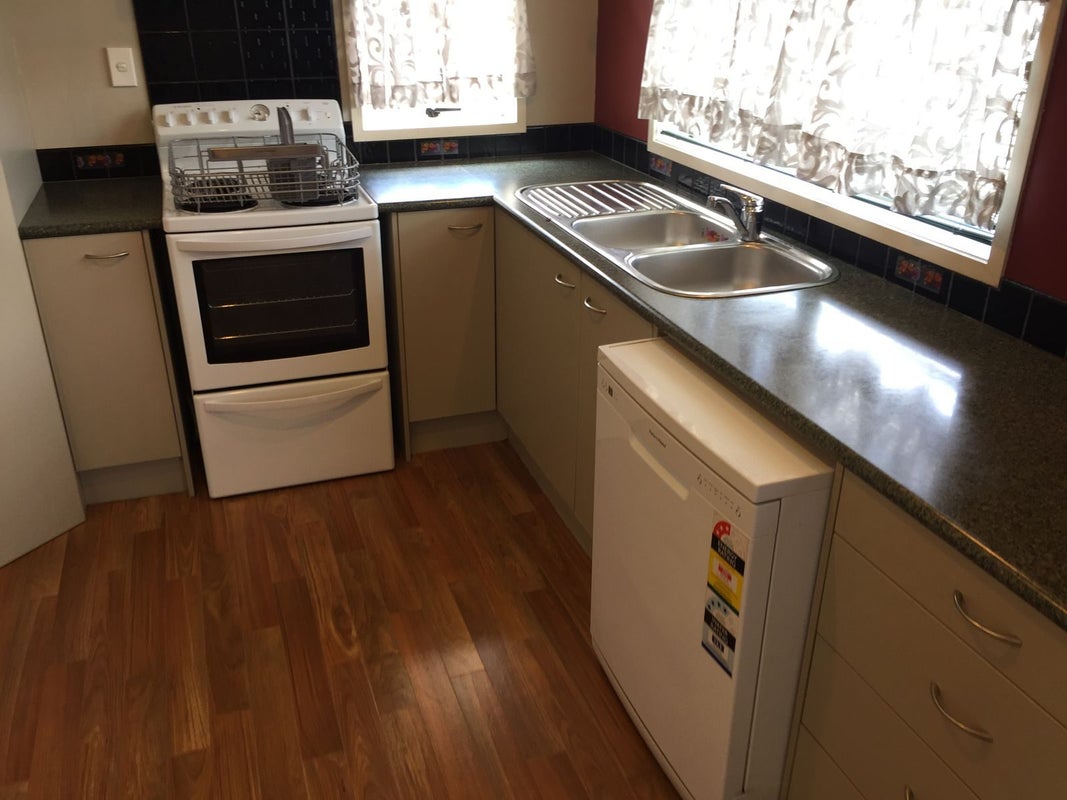 42 Rawlings Street, Bader, Hamilton - Carousel 2