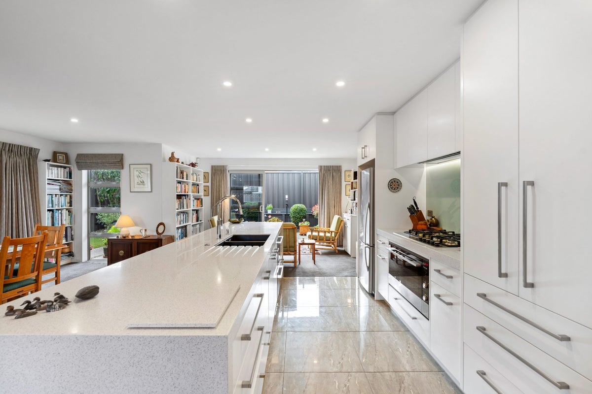 4/150 Selwyn Street, Onehunga, Auckland - Carousel 1