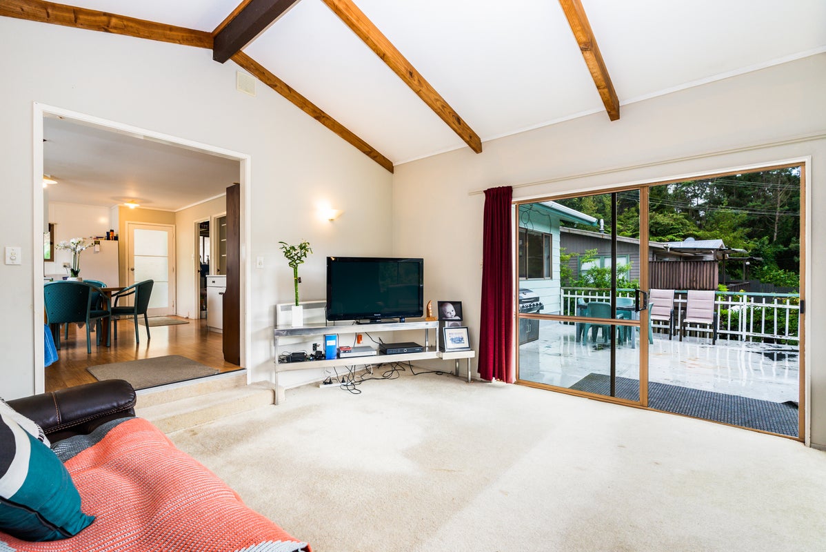 55 School Road, Paihia, Paihia - Carousel 1