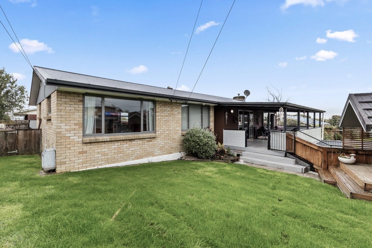 149 Tuhikaramea Road, Dinsdale, Hamilton - Carousel 17