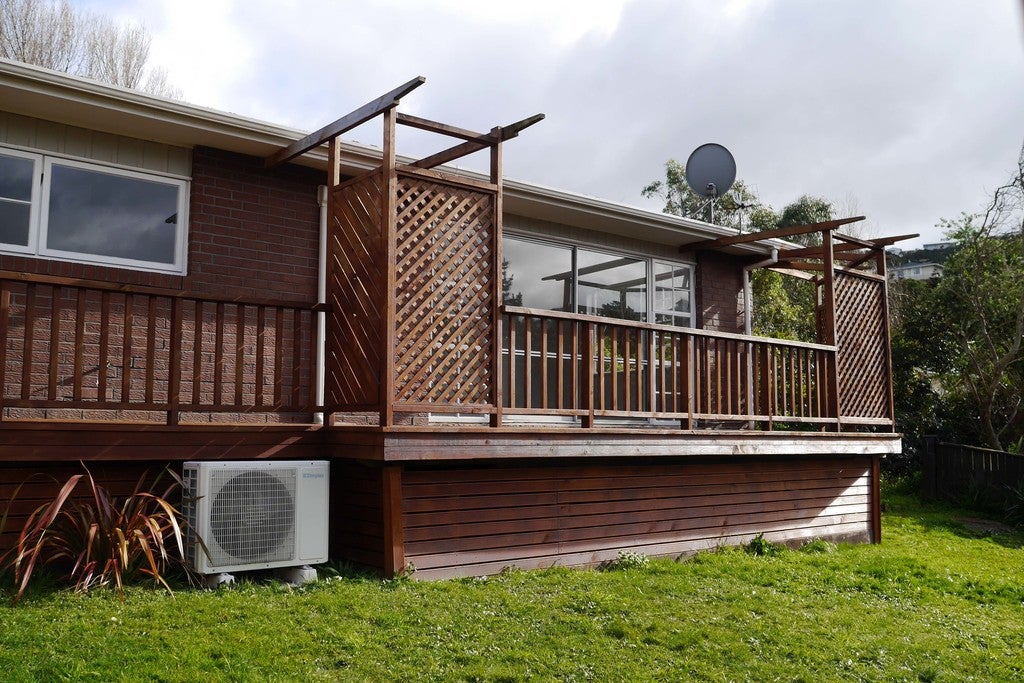1/22 Dowse Drive, Maungaraki, Lower Hutt - Carousel 1