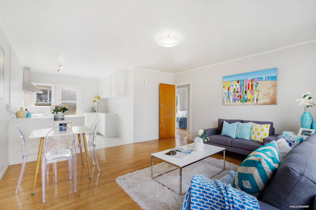 3/39 MIRO ST, New Lynn, Auckland - Carousel 2