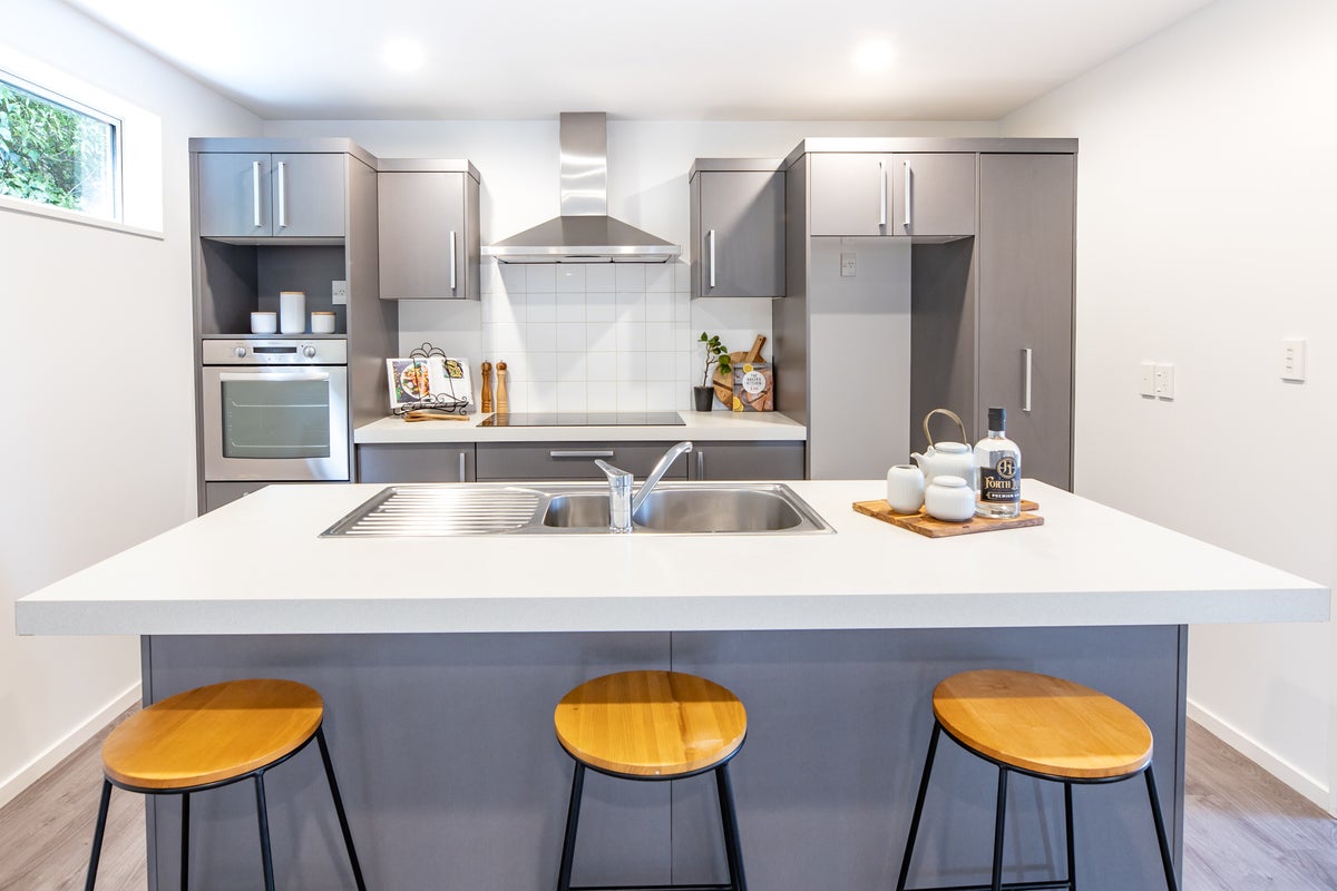5 O'Neill Avenue, Northwood, Christchurch - Carousel 2