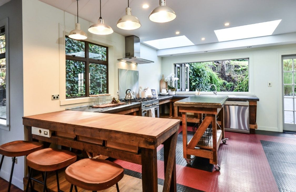 31 Myrtle Street, Hamilton East, Hamilton - Carousel 2