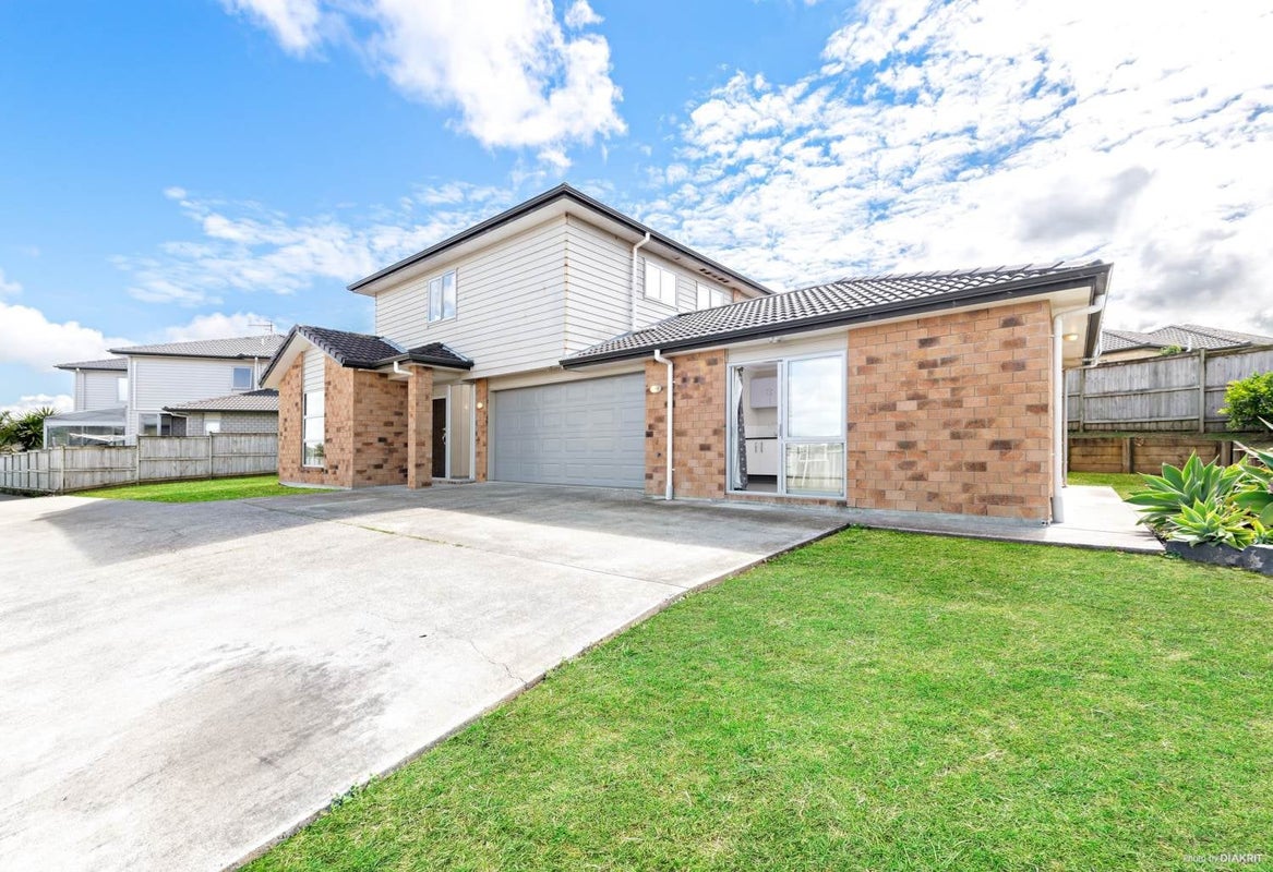 3 Clady Drive, Flat Bush, Auckland - Carousel 2