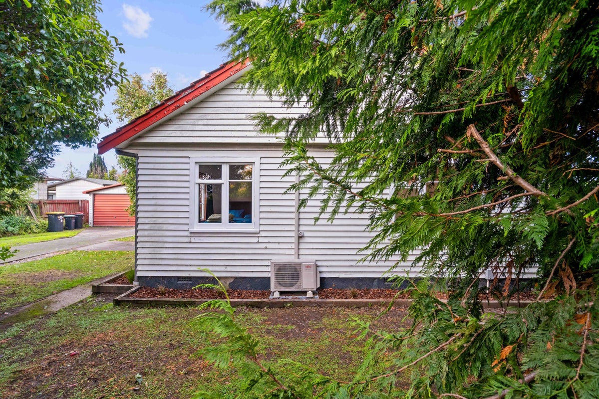 144 Gilberthorpes Road, Hei Hei, Christchurch - Carousel 23