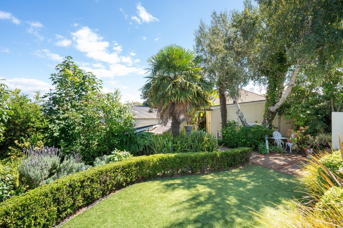 2 Coleman Terrace, Hospital Hill, Napier - Carousel 2