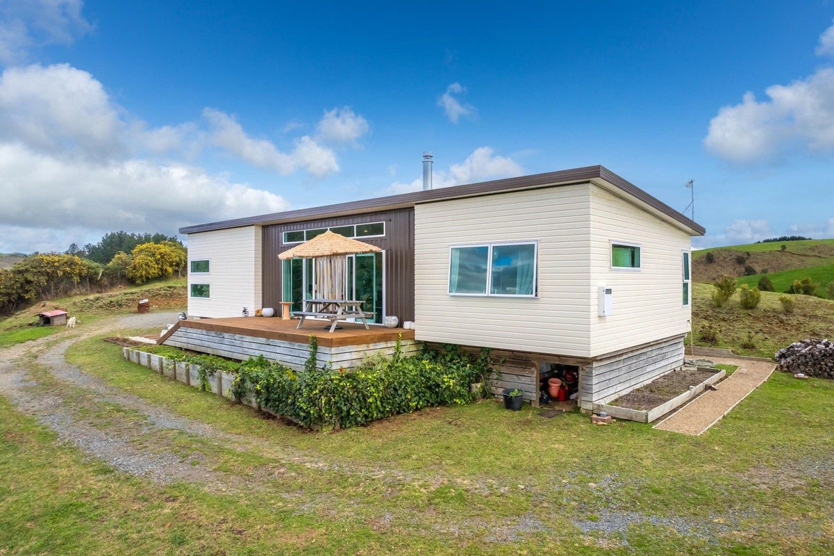925 Ngaroma Road, Wharepuhunga, Te Awamutu - Carousel 2