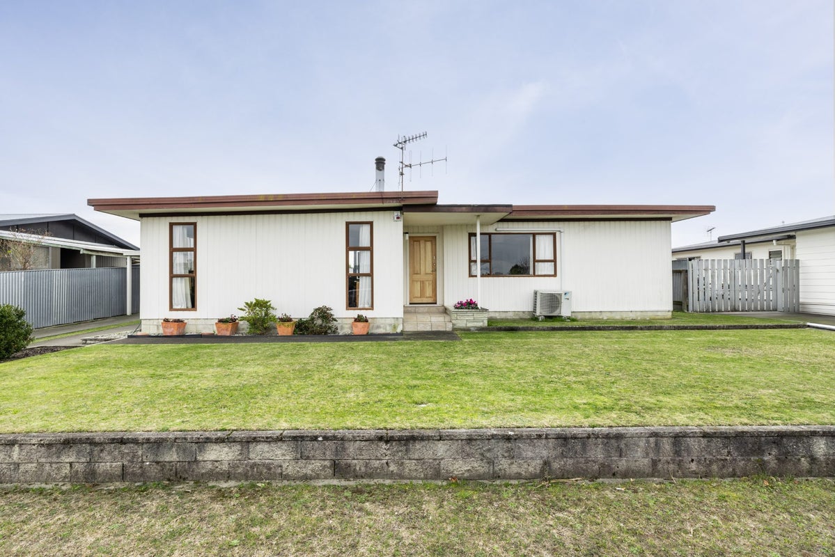 10 Lancaster Street, Tamatea, Napier - Carousel 15