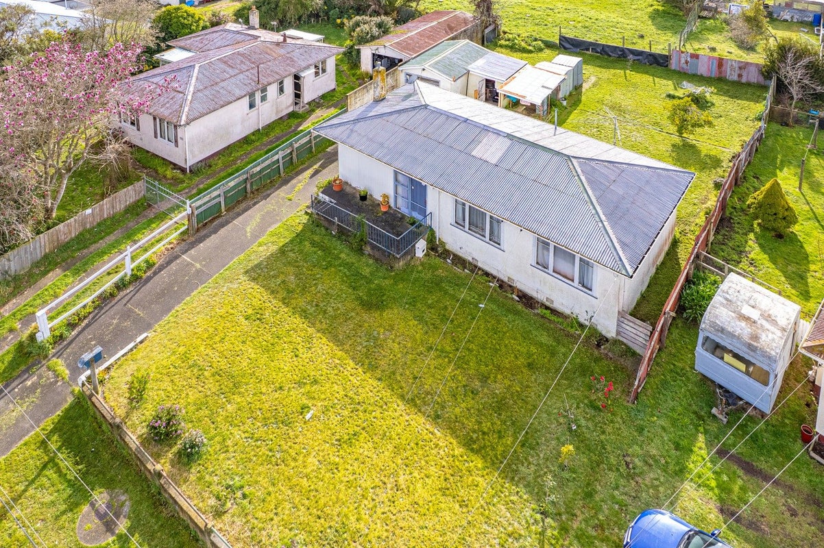 106 Talbot Street, Whanganui East, Whanganui - Carousel 23