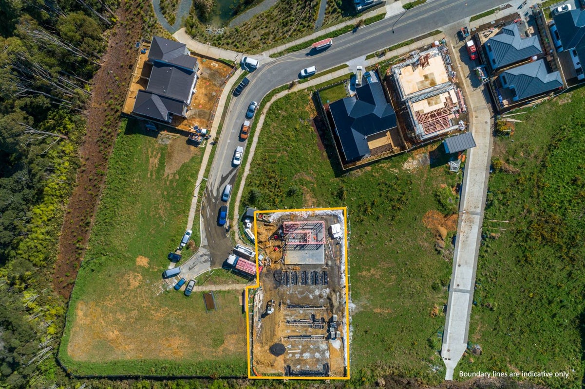 2/3 Kaimai Avenue, Massey, Auckland - Carousel 3